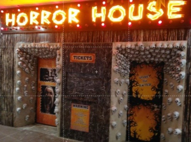 Horror House photo 4