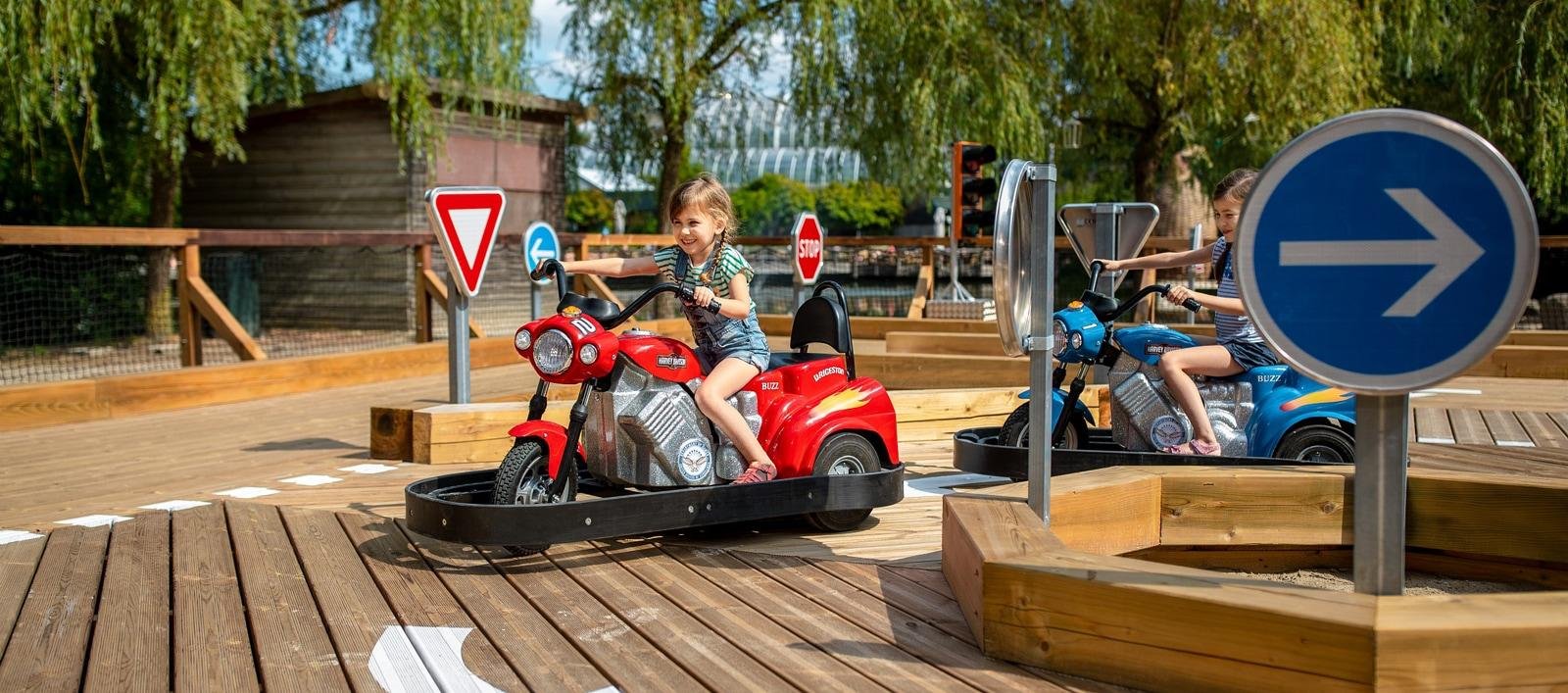 Toy & Kids Family Rides